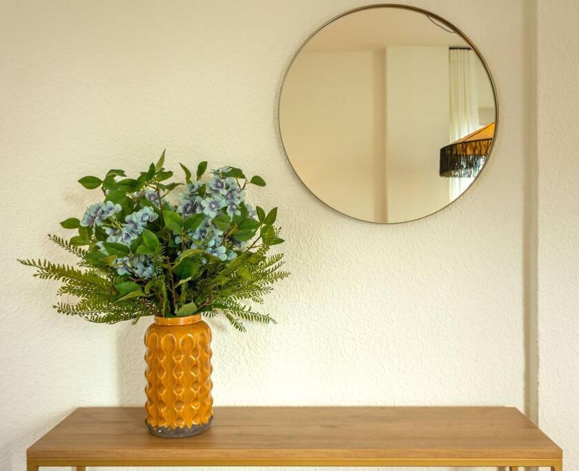 Triana Deluxe By Valcambre Apartment Seville Exterior photo