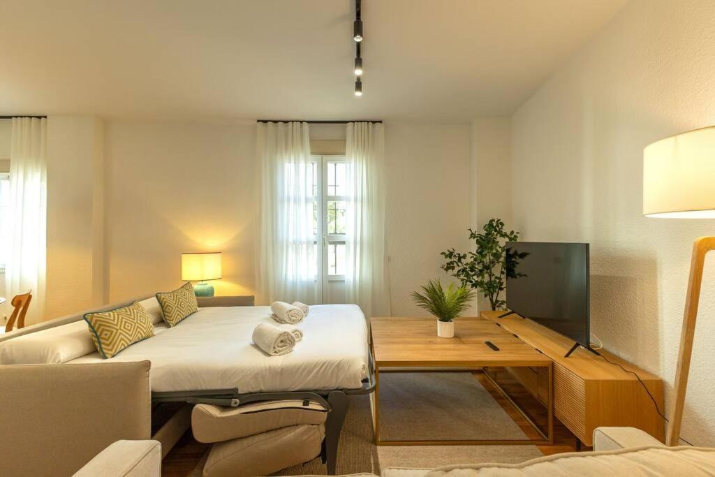 Triana Deluxe By Valcambre Apartment Seville Exterior photo